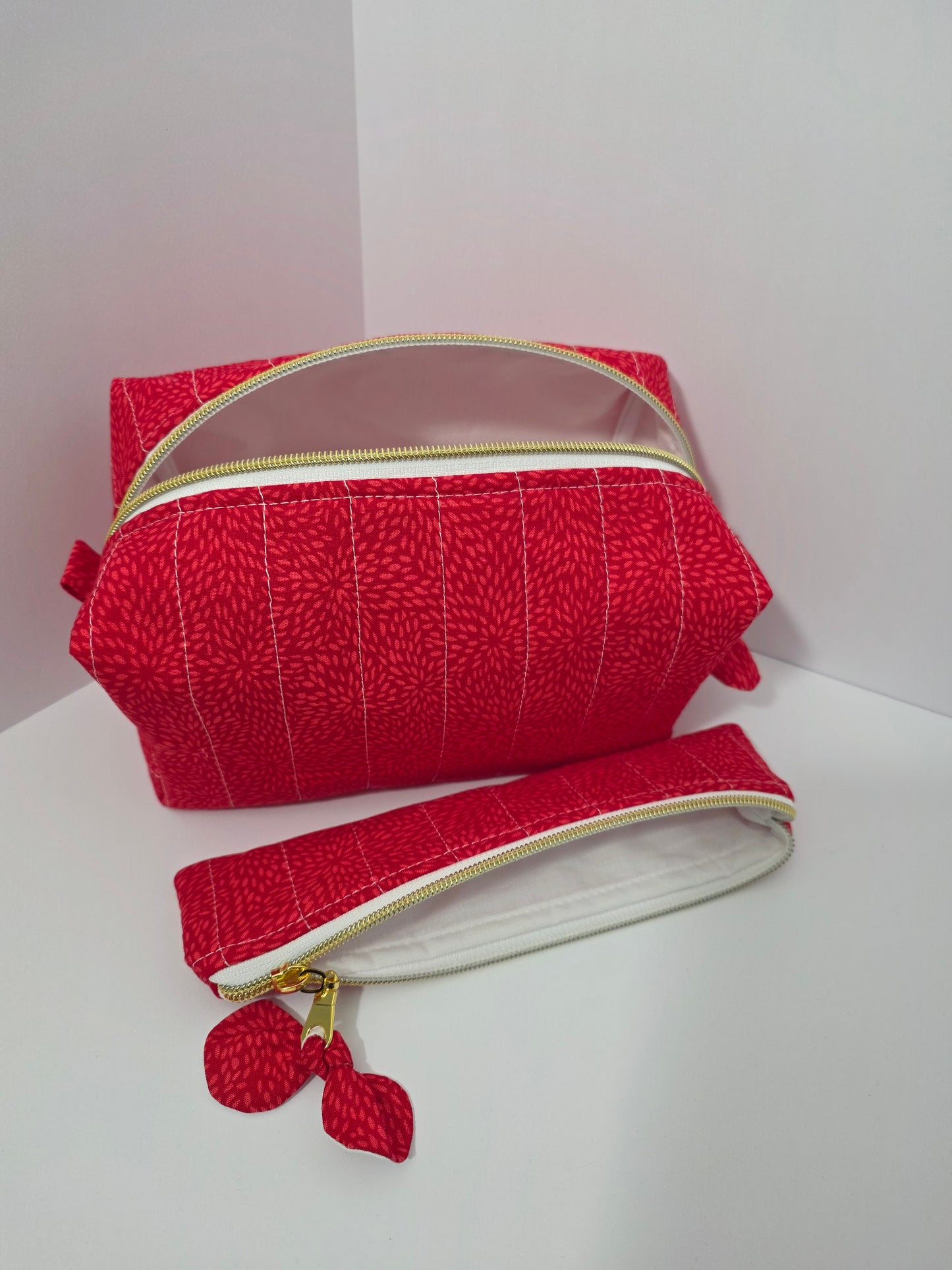 Quilted Cotton Travel Pouch Set – Red Sunburst (Set of 2)