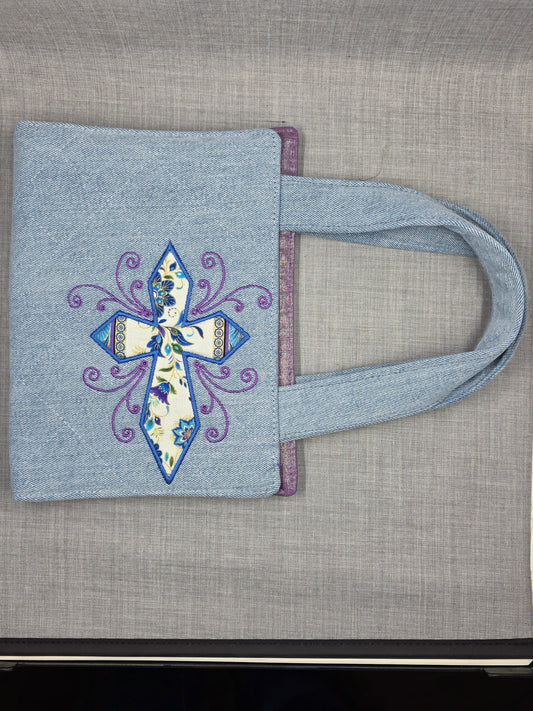 Floral Grace light wash quilted denim Bible cover