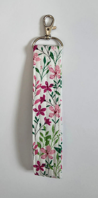 Handmade Quilted Floral Pouch & Wristlet Set – 3-Piece Bundle