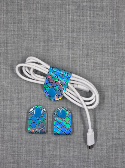 Handmade vinyl cord keepers for cables and chargers