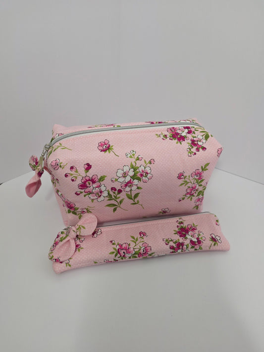 Quilted Floral Cosmetic Bag Set – 2-Piece Travel Pouch & Pencil Case